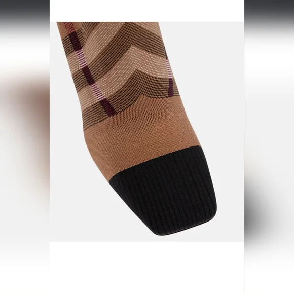 Burberry Vintage Dolman Check sock boots - Picture 4 of 13